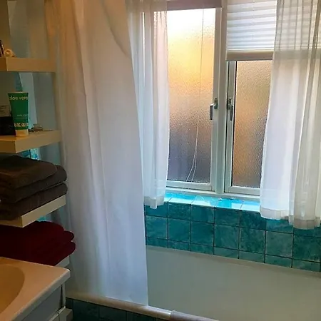 Hotell Cozy In Vanlose Close To Metro Station 3*